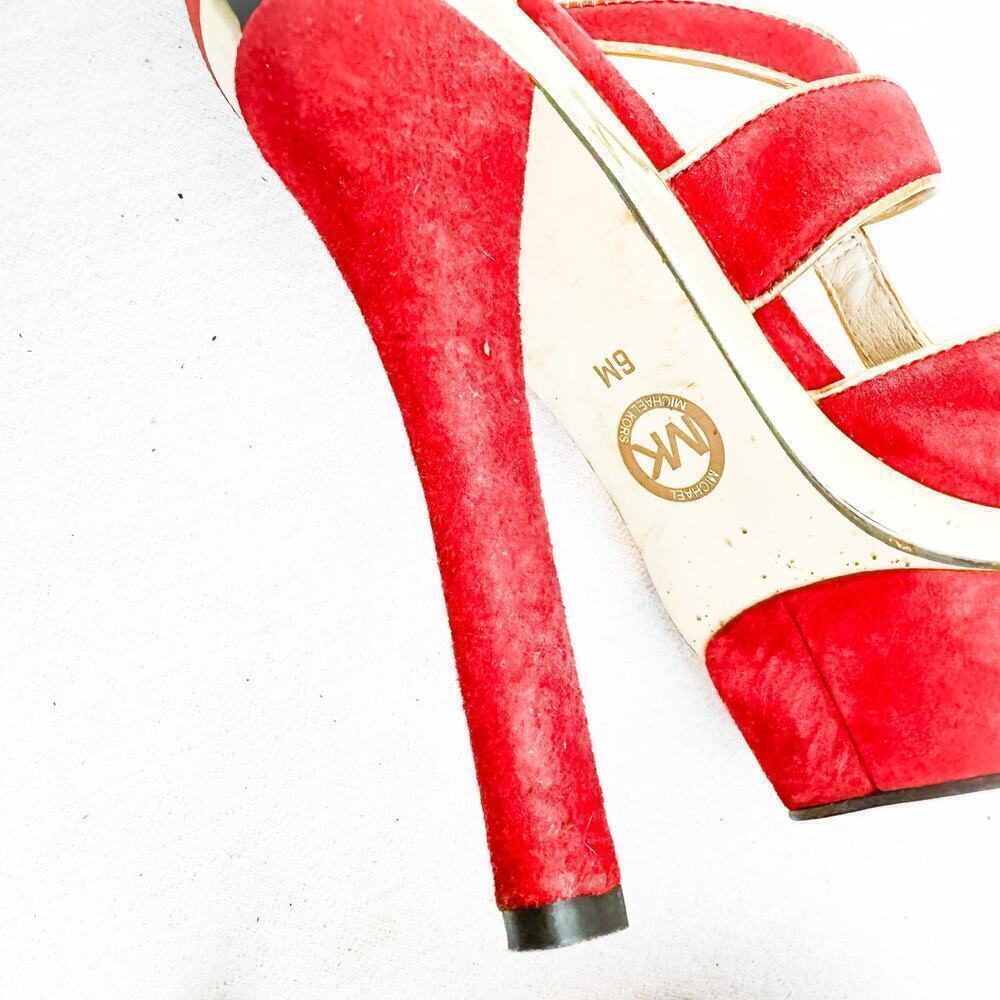 Michael Kors Suede Red Platform Pumps Gold Trimmed Size 6 - Picture 4 of 6